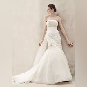 Oleg Cassini wedding dress